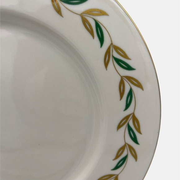 Castleton China Alberta Pair Dinner Plates USA Leaves Design Gold Trim 10.75" - Picture 4 of 6